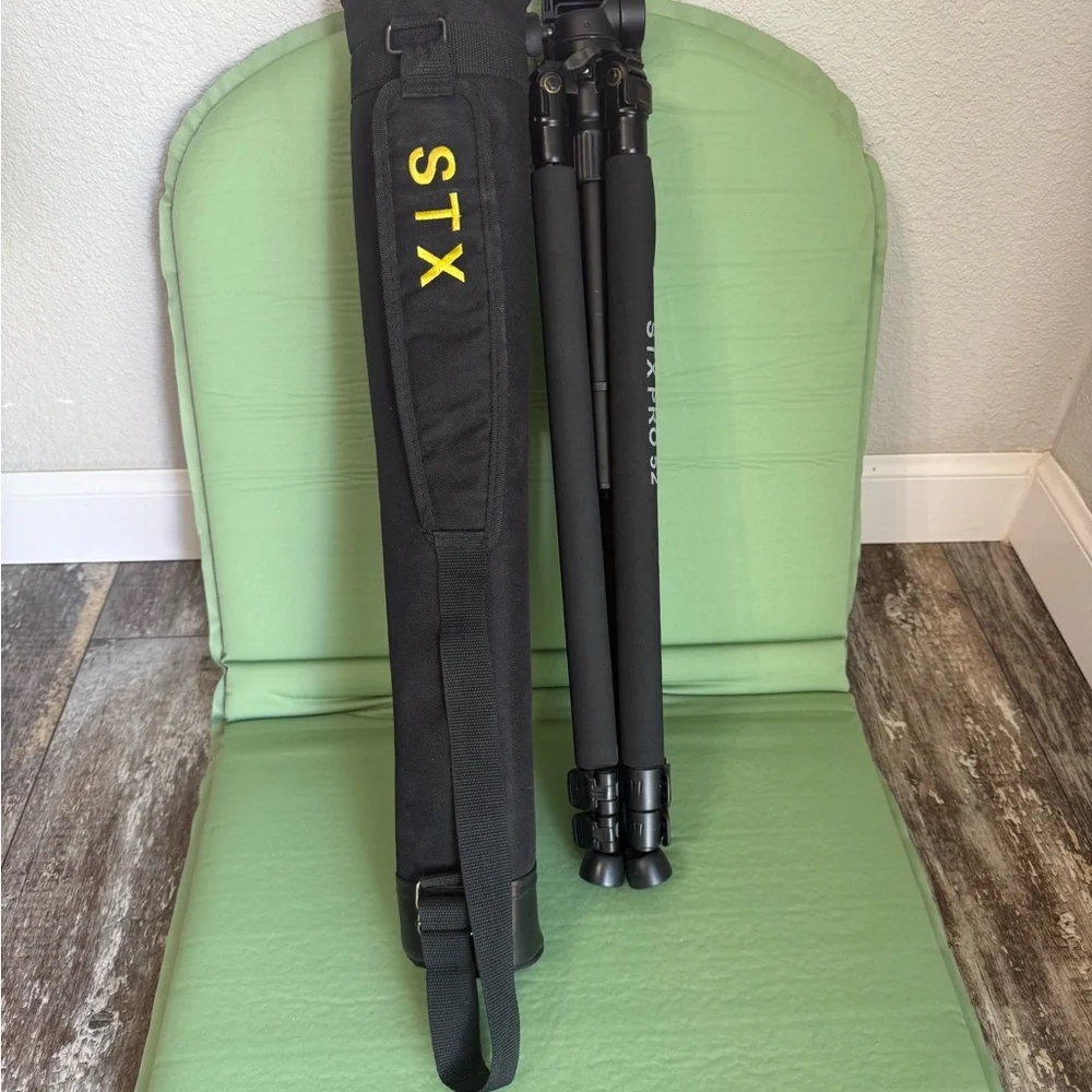 STX Black Tripod with Carrying Case